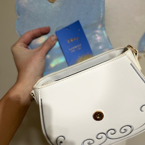 Danielle Nicole Cinderella crossbody for Disney Loungefly. - Picture 5 of 11